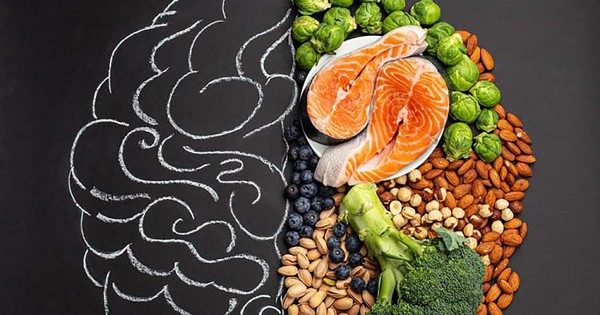 7 Thực Phẩm Vàng Cho Não Bộ Tỉnh Táo: Tăng Tập Trung – Giảm Căng Thẳng – Hỗ Trợ Trí Nhớ Cùng HealthMate! 🧠✨