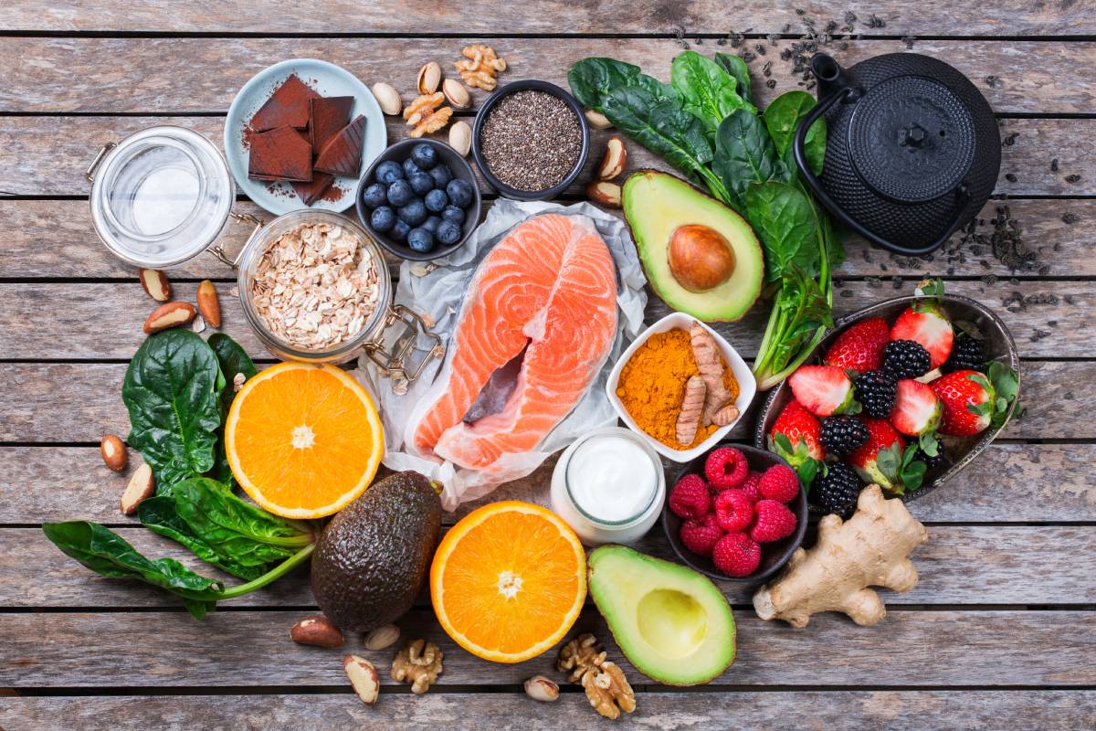 10 Thực Phẩm Vàng Giảm Stress Tự Nhiên: An Thần – Cân Bằng Cảm Xúc – Ngủ Ngon Hơn Cùng HealthMate! 🧘‍♀️🌿